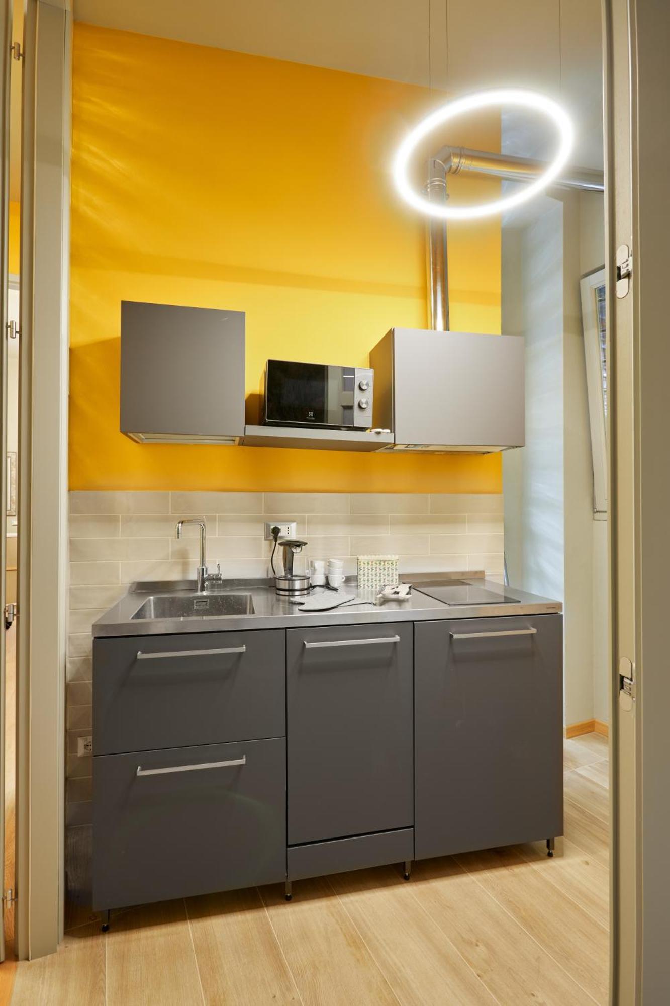 Central And Comfy Apartment Free Netflix And Disney Plus 博洛尼亚 外观 照片